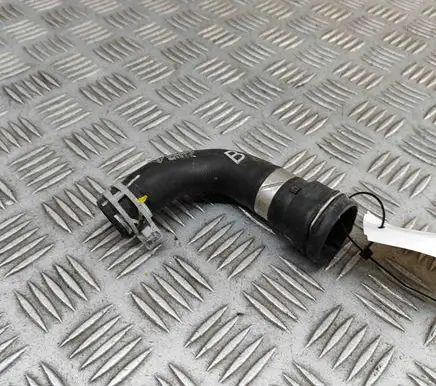 Audi E-tron GT Engine coolant pipe/hose 9J1121545A