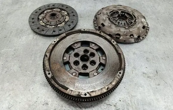 Audi A3 S3 8P Dual mass flywheel 324035510LUK