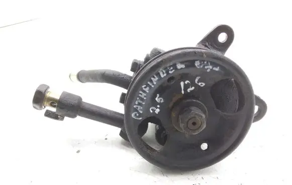 Nissan Pathfinder R51 Power steering pump