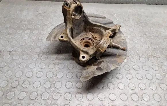 BMW X3 F25 Front wheel hub 6787679