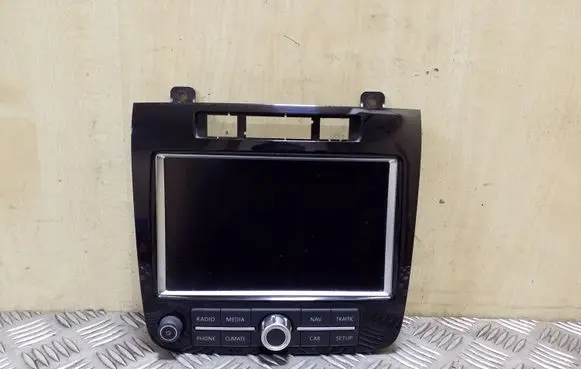 Volkswagen Touareg II Screen/display/small screen 7P6919603