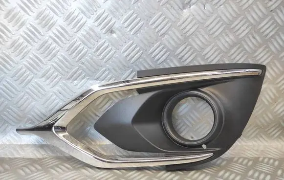Mitsubishi Space Star Front fog light trim/grill 6402a39