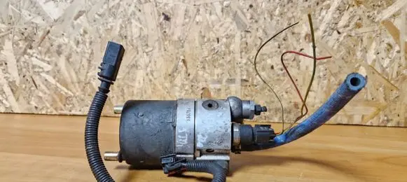 Volkswagen PASSAT B5.5 Brake power pressure regulator 8e0614175d