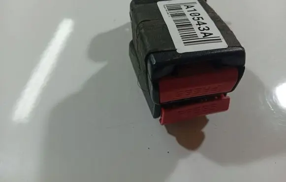 Peugeot 308 Middle seatbelt buckle (rear) 5019980