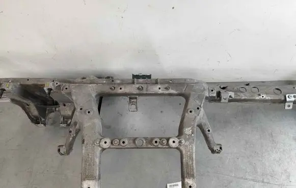 Jaguar XE Dashboard cross member/frame bar T2H42138