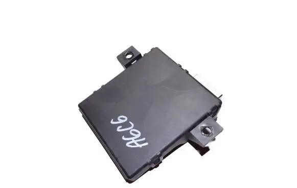 Audi A6 S6 C6 4F Gateway control module 4F0907468F
