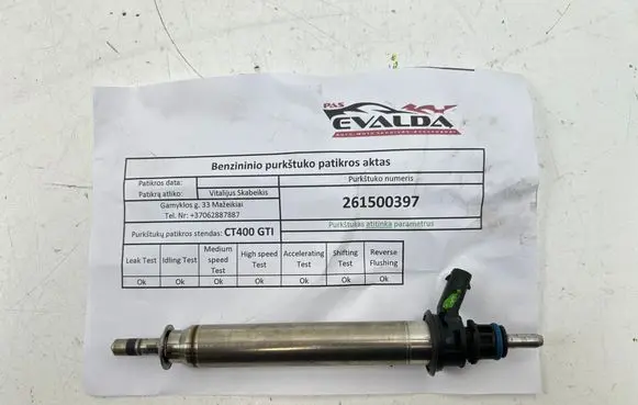 Mercedes-Benz CLA C117 X117 W117 Fuel injector A2560700187