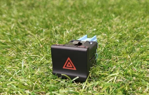 Volkswagen Polo V 6R Hazard light switch 6C0953509A