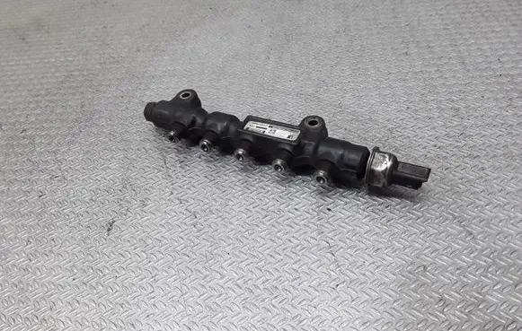 Ford Focus C-MAX Fuel main line pipe 9654592680