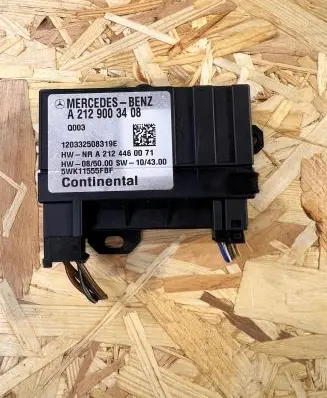 Mercedes-Benz C W204 Fuel injection pump control unit/module A2129003408 120332508319E A2124460071