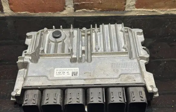 BMW X3 G01 Engine control unit/module 5A24334 0261S103GK