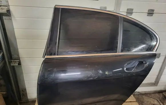 BMW 7 E65 E66 Rear door 41517202083