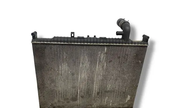 Land Rover Range Rover Sport L320 Coolant radiator AH328005BA L25951