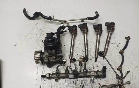 Skoda Octavia Mk3 (5E) Fuel injection system set 04L130755E 0445010538