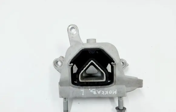Opel Mokka B Gearbox mounting bracket 9826551380