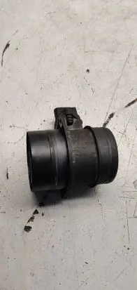 Volkswagen PASSAT B6 Mass air flow meter 0281002461
