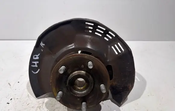 Toyota C-HR I Front wheel hub 173491
