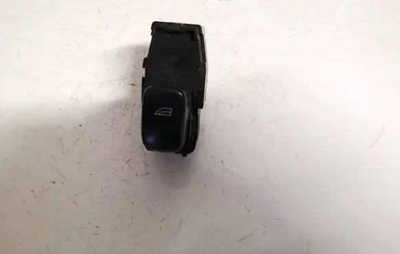 Volvo S60 Electric window control switch 8685288