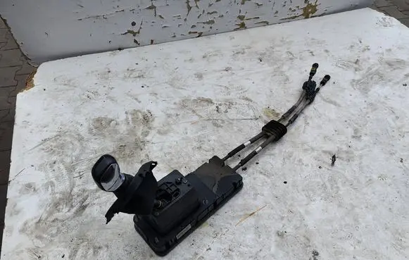 Peugeot 308 Gear shifter/selector 9806936580
