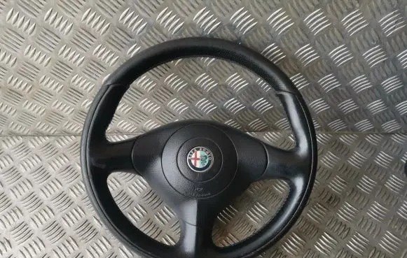 Alfa Romeo 156 Steering wheel 735289920 T097A000623