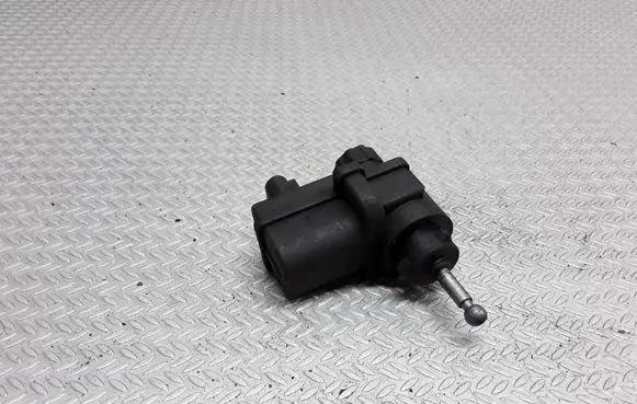 Opel Astra F Headlight level adjustment motor 90413185
