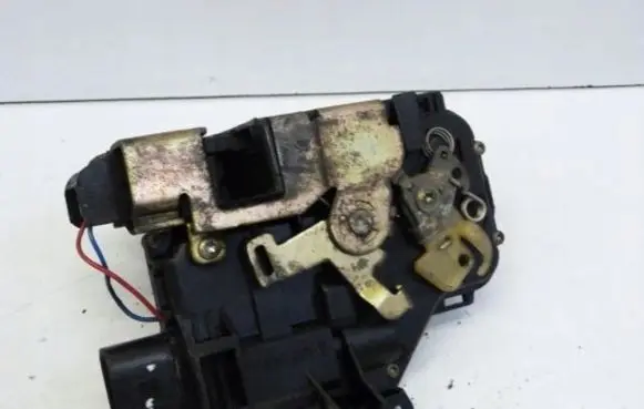Audi A6 S6 C5 4B Front door lock