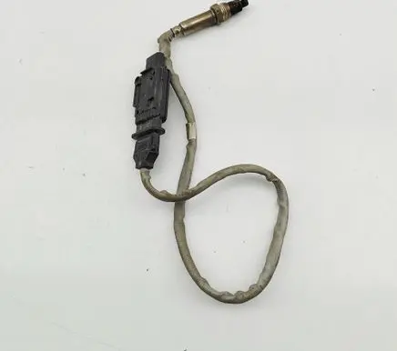 Volkswagen Caddy Lambda probe sensor 05L907807BE A2C18479200