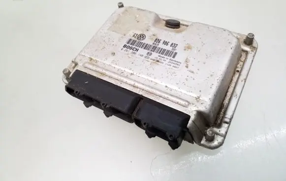 Volkswagen Golf IV Engine control unit/module 036906032 0261206140
