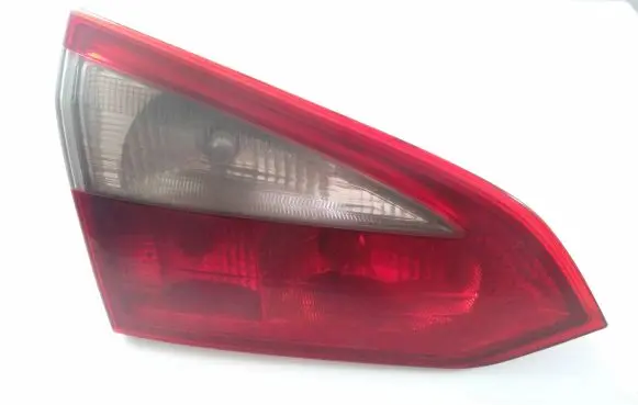 Ford Focus Tailgate rear/tail lights BM5113A603