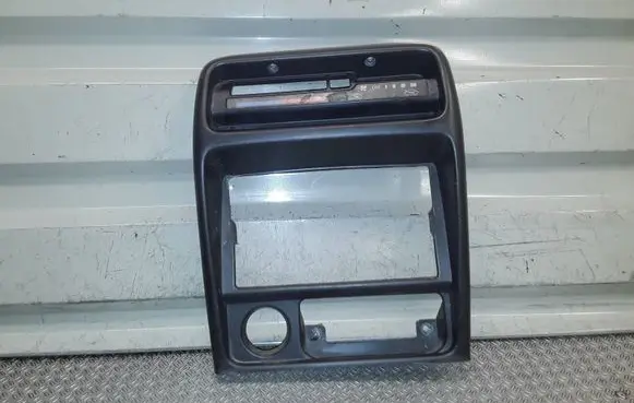 Suzuki Vitara (ET/TA) Radio/GPS head unit trim 