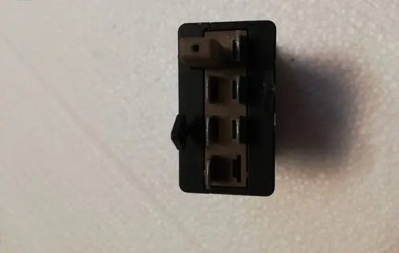 Volkswagen Golf IV Seat heating switch 1J0963564B