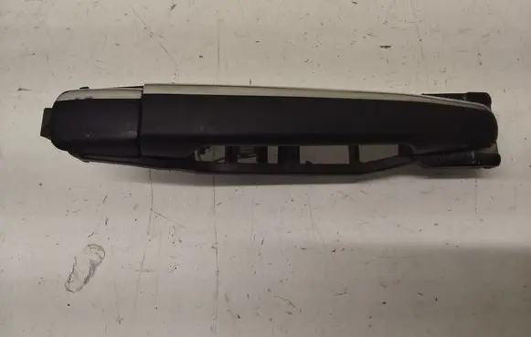 Mercedes-Benz E W210 Rear door exterior handle 2027300635