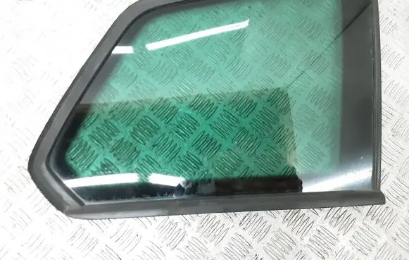 Volkswagen Golf VII Rear side window 5G9845298