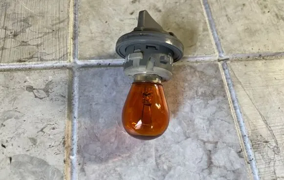 Hyundai Santa Fe Headlight/headlamp bulb 