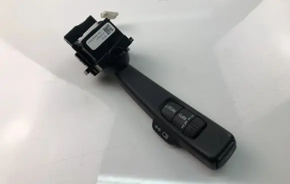Volvo V70 Indicator stalk 31334647