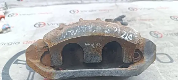Front brake caliper