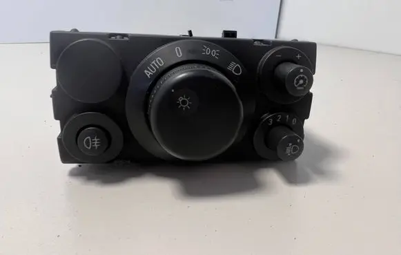 Opel Astra H Other switches/knobs/shifts 13100132 0320 1874