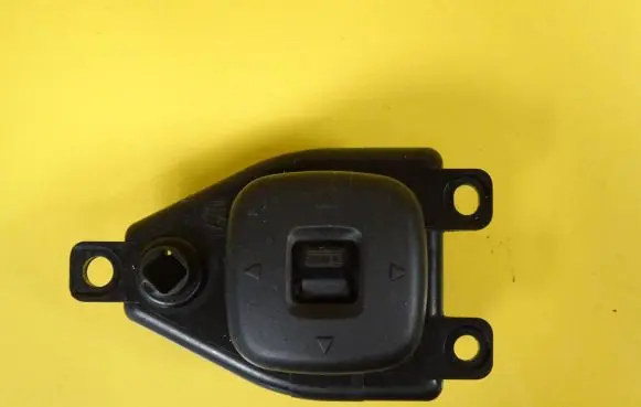 Mazda 626 Wing mirror switch