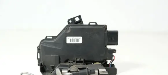 Audi A4 S4 B6 8E 8H Front door lock 4B1837016G
