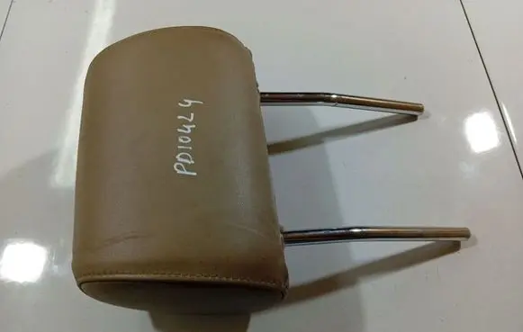 Audi A6 S6 C6 4F Front seat headrest 