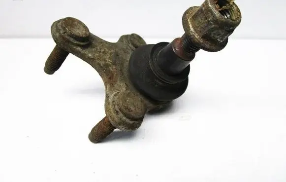 Skoda Octavia Mk2 (1Z) Front upper control arm/wishbone 1K0366C