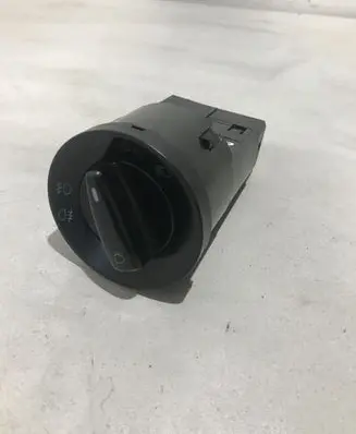Volkswagen PASSAT B6 Light switch