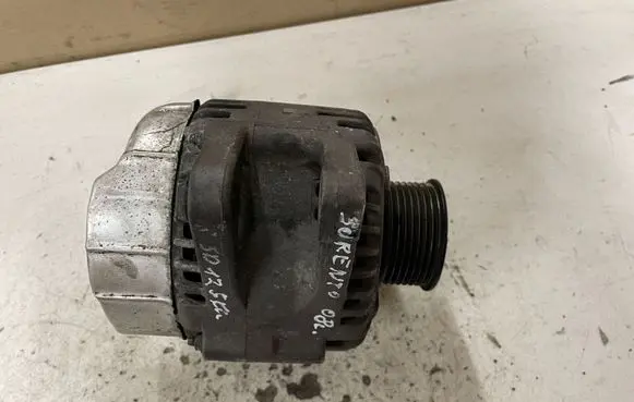 KIA Sorento Generator/alternator 373004A300 021319212