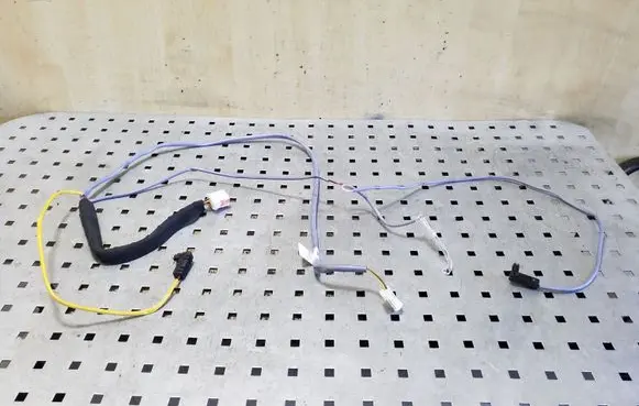 Citroen C4 Grand Picasso Front door wiring loom P108F301 4624376