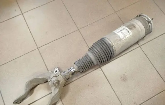 Land Rover Range Rover Sport L494 Air suspension front shock absorber 22293604