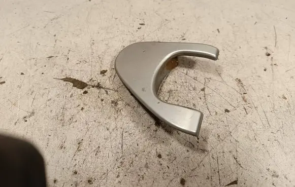 Nissan Navara D40 Front door trim (molding) 80682EB310