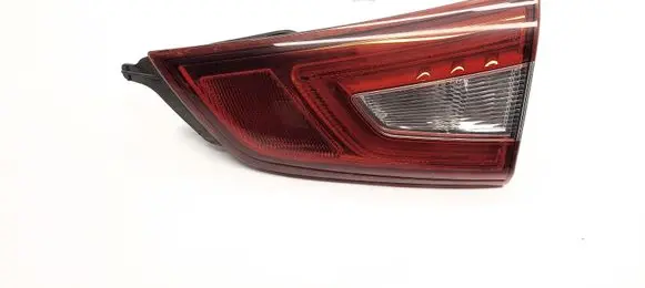 Tailgate rear/tail lights