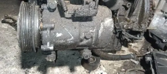 Renault Scenic I Air conditioning (A/C) compressor (pump) 7700866828B