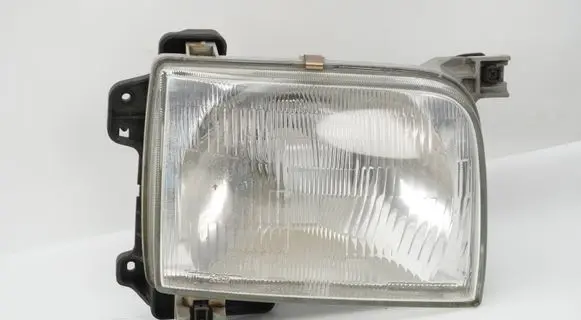 Nissan Navara D22 Headlight/headlamp 