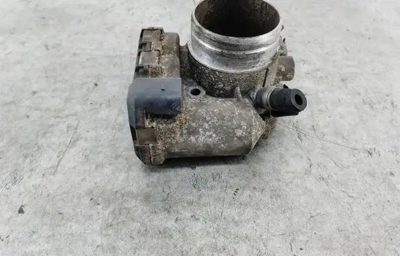 Audi A4 S4 B5 8D Throttle body valve 06B133062E